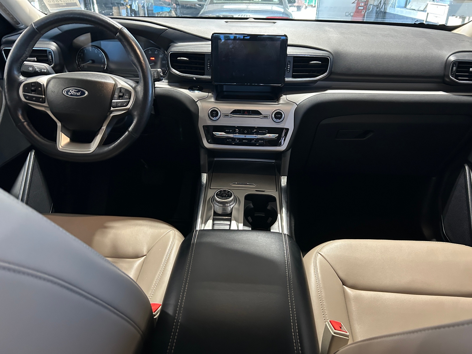Thumbnail: 2023 Ford Explorer - 2