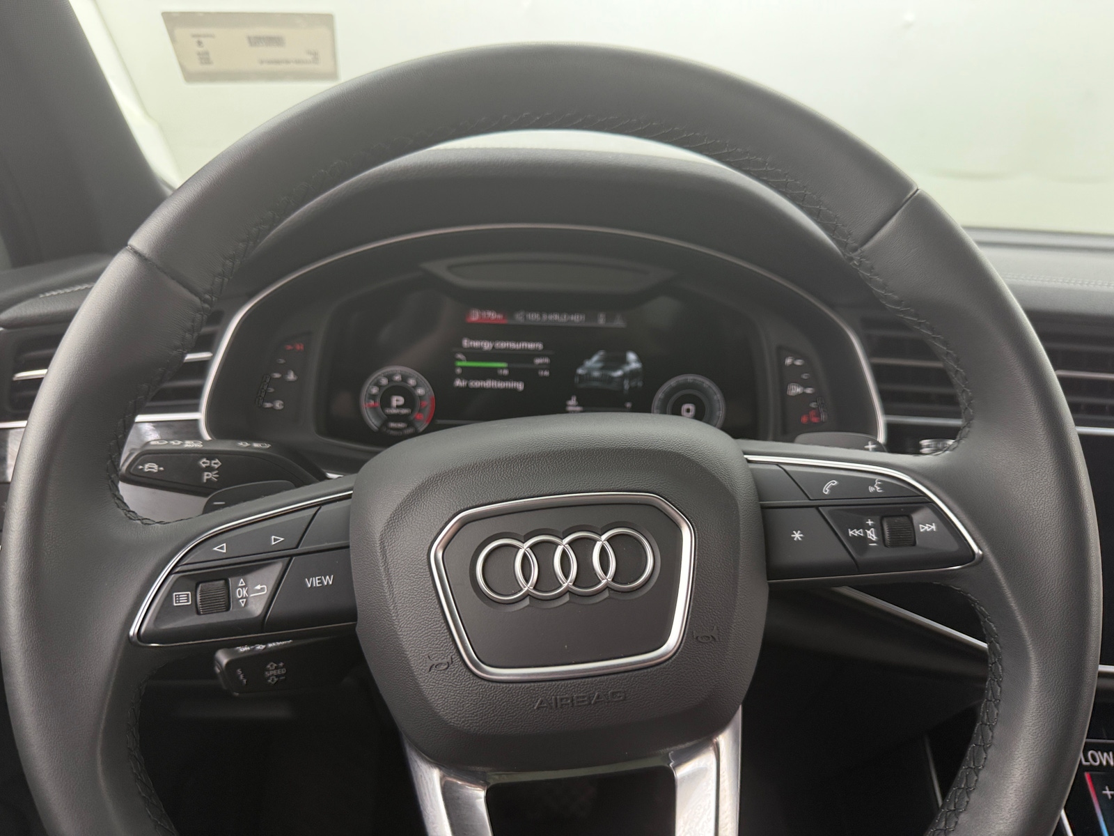 Thumbnail: 2023 Audi Q7 - 4