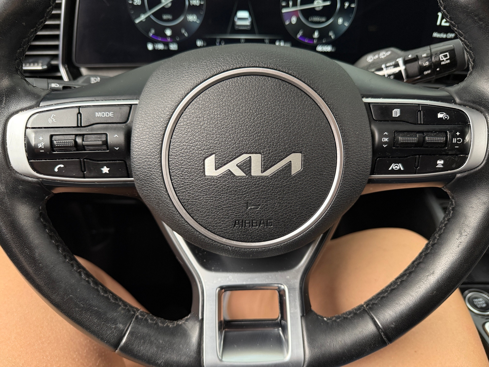 Thumbnail: 2023 Kia Sportage - 4