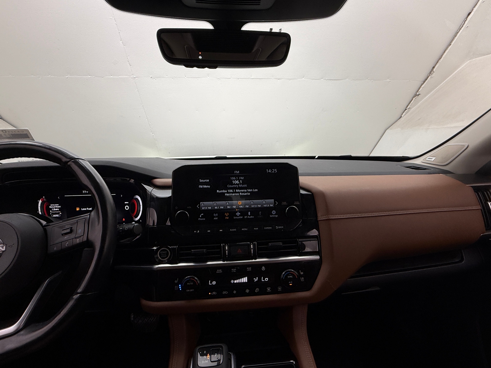 Thumbnail: 2023 Nissan Pathfinder - 3