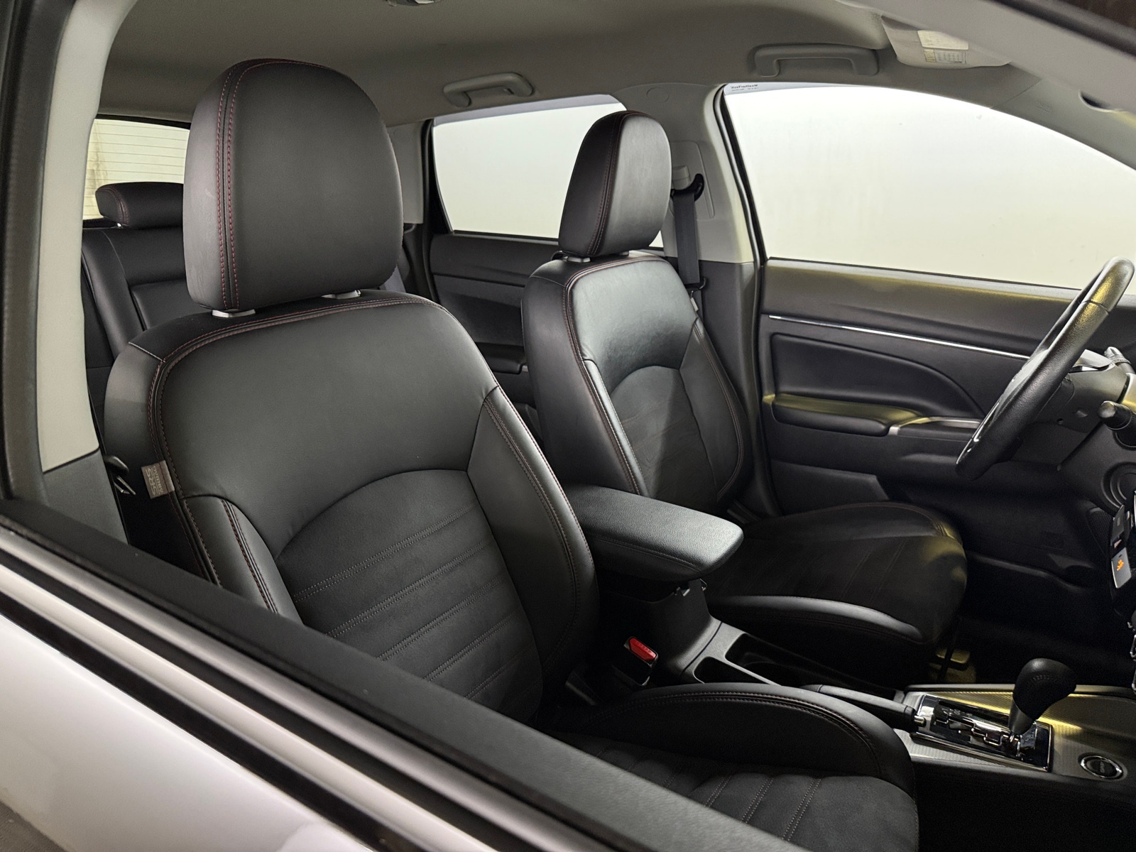 Thumbnail: 2019 Mitsubishi Outlander Sport - 2