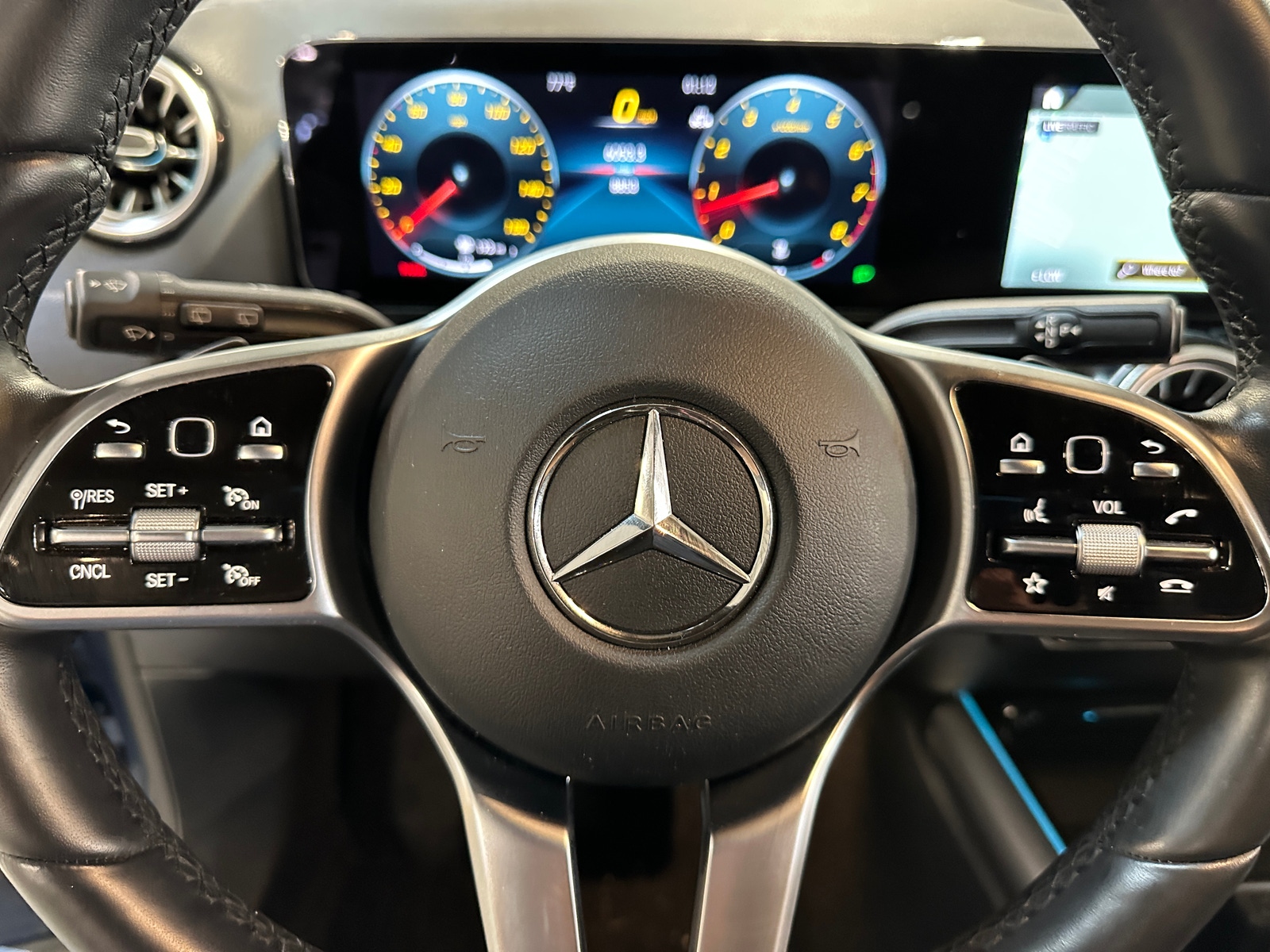 Thumbnail: 2023 Mercedes-Benz GLA - 4