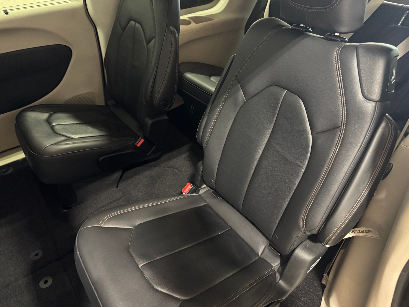 Thumbnail: 2017 Chrysler Pacifica - 5