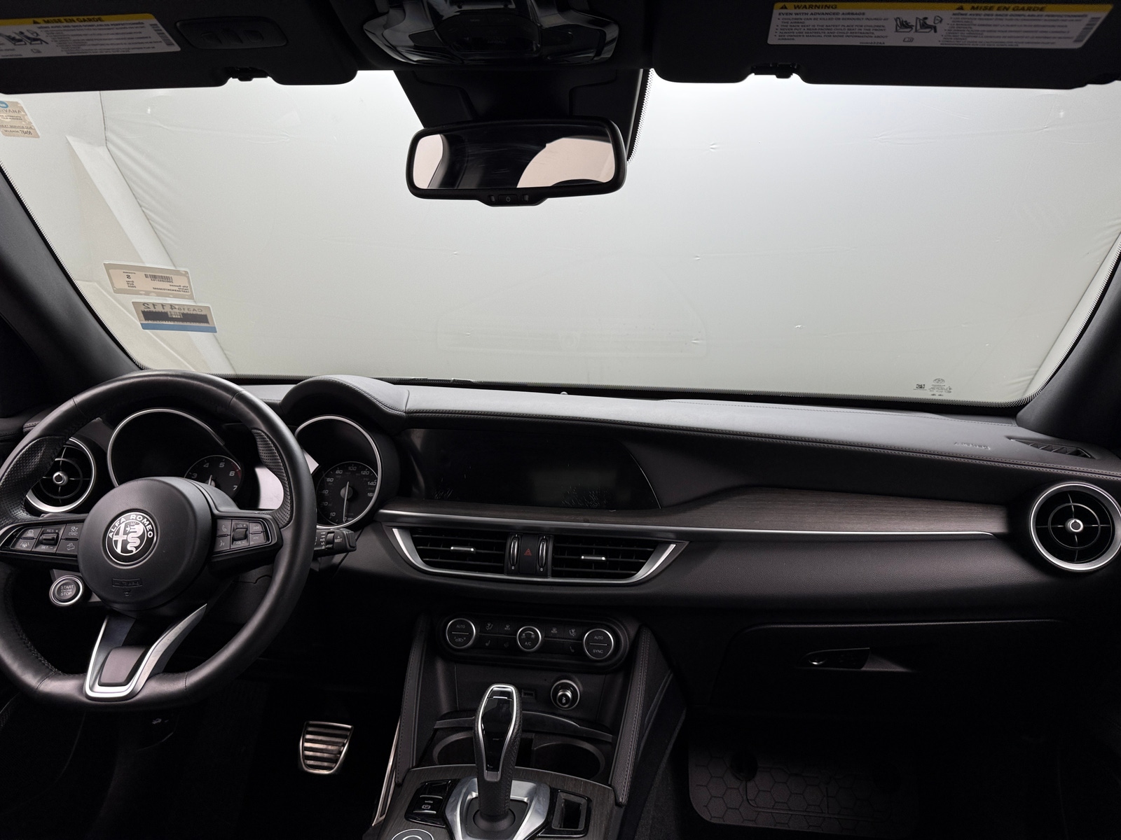 Thumbnail: 2022 Alfa Romeo Stelvio - 2
