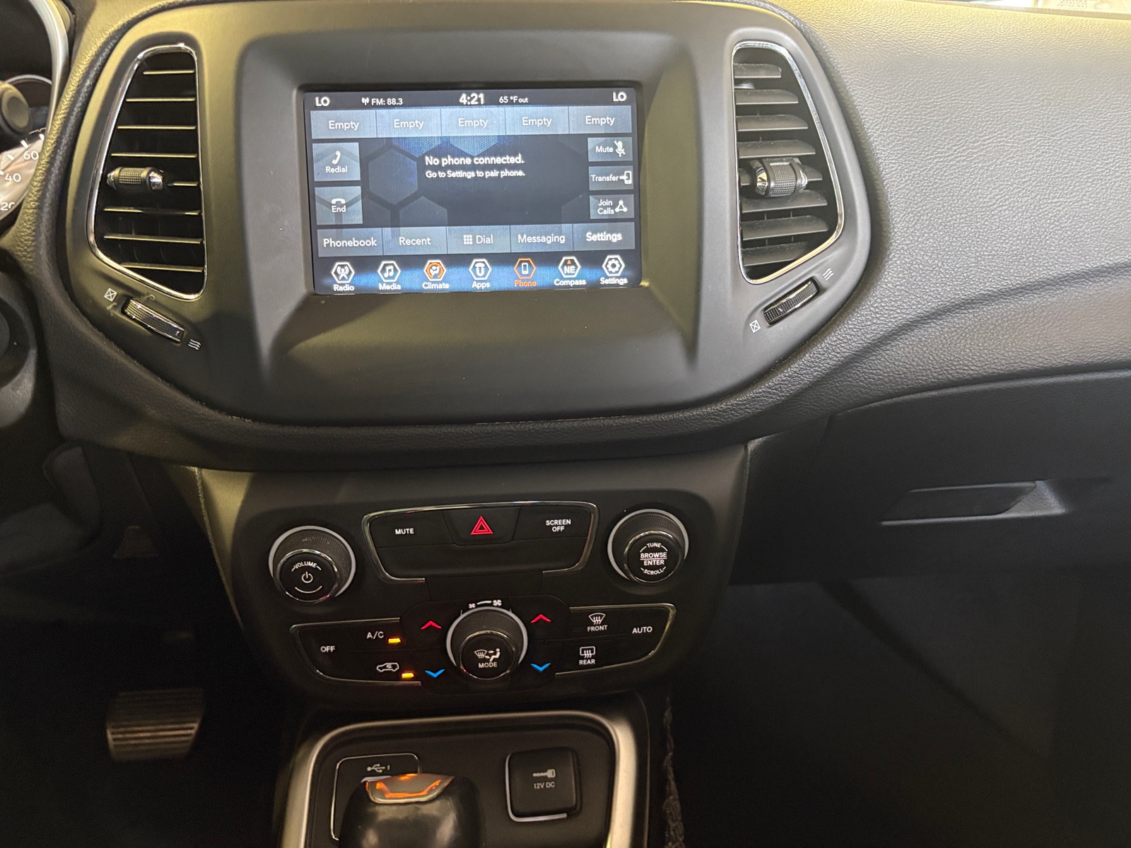 Thumbnail: 2019 Jeep Compass - 4