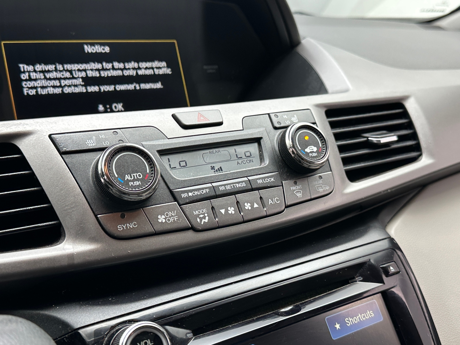 Thumbnail: 2016 Honda Odyssey - 3