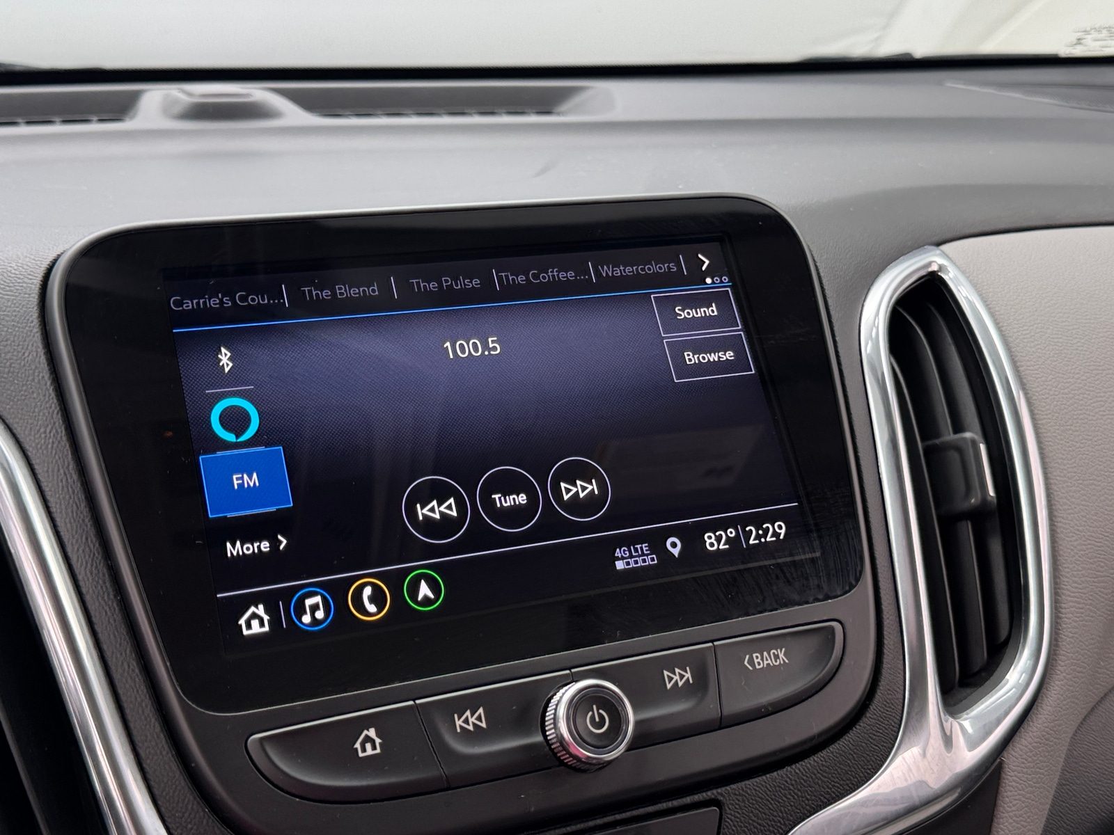 Thumbnail: 2019 Chevrolet Equinox - 4