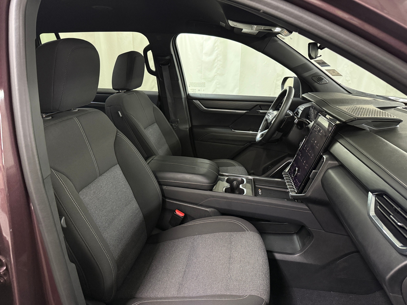 Thumbnail: 2025 GMC Acadia - 2