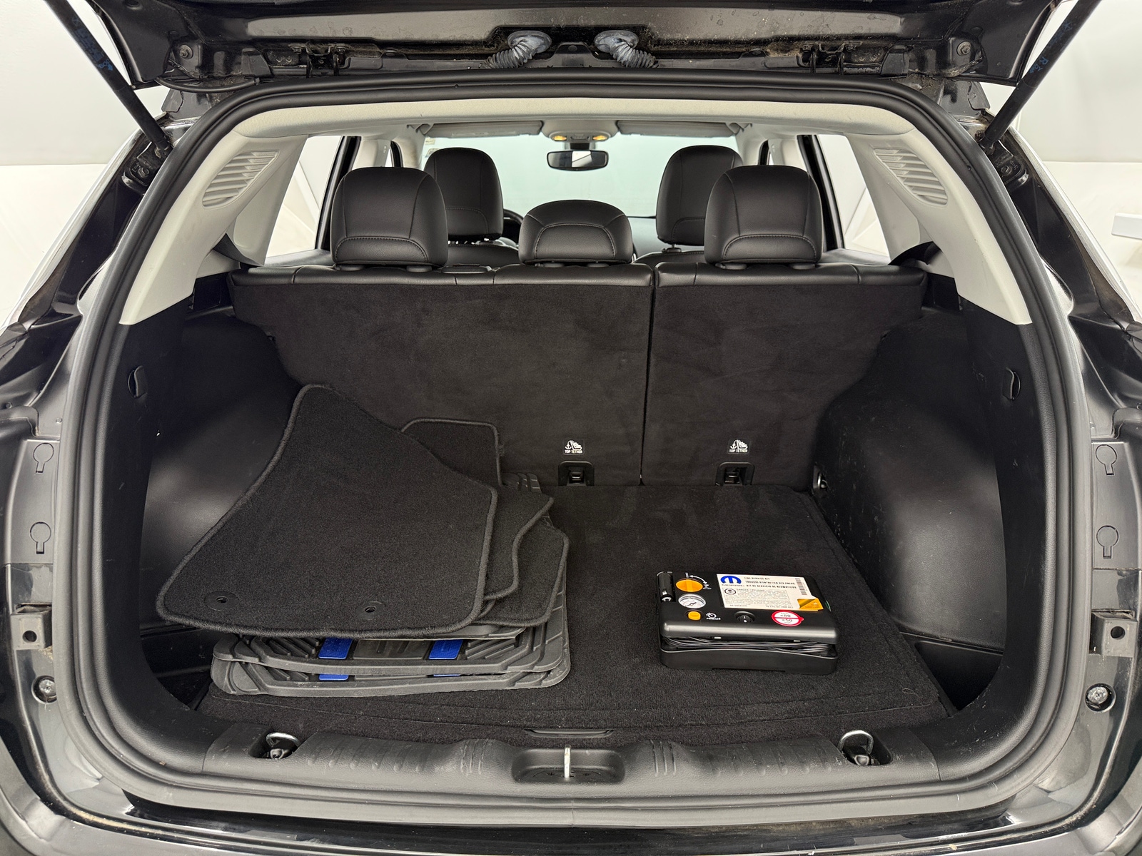 Thumbnail: 2019 Jeep Compass - 6