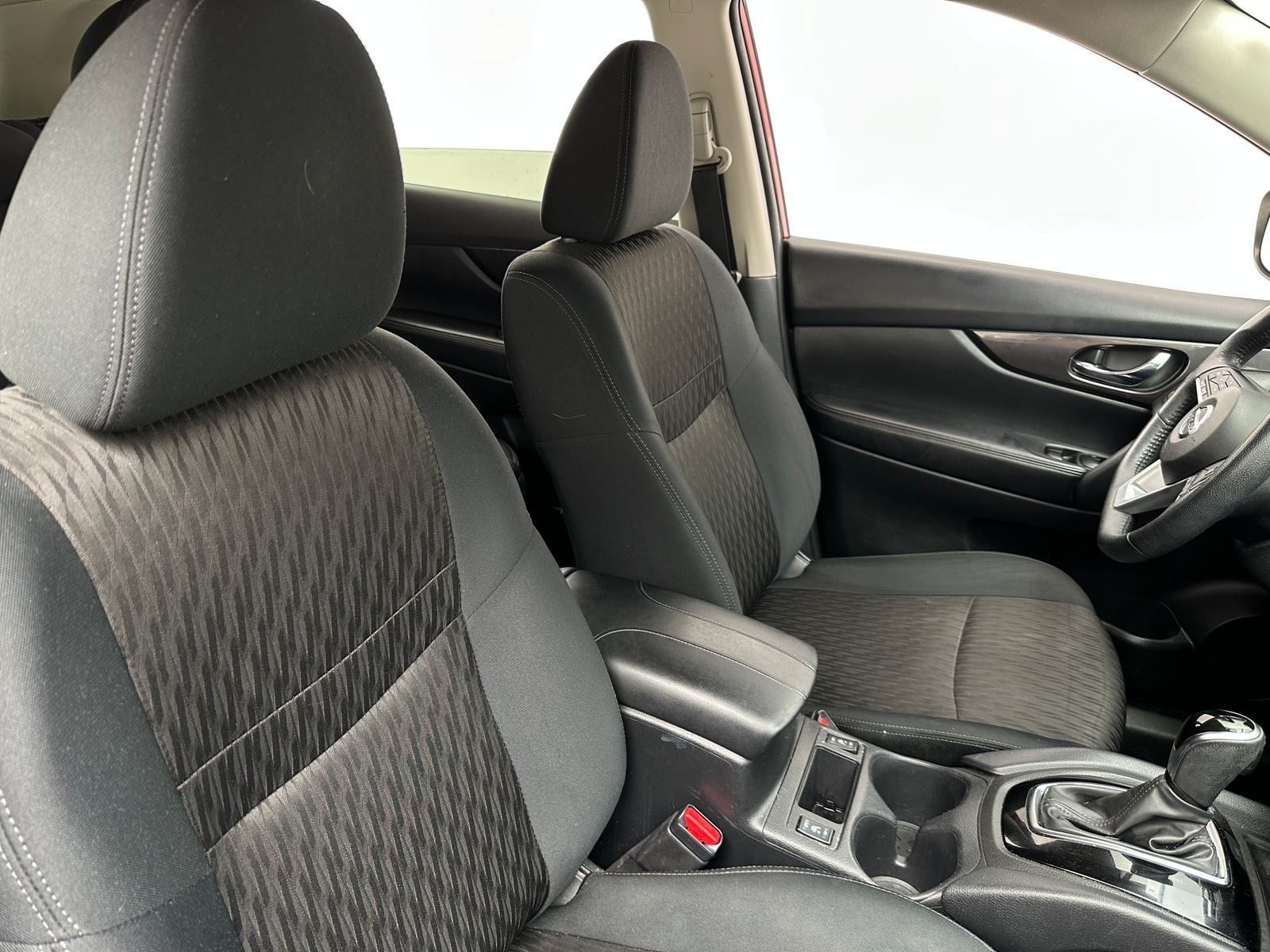 Thumbnail: 2019 Nissan Rogue - 2