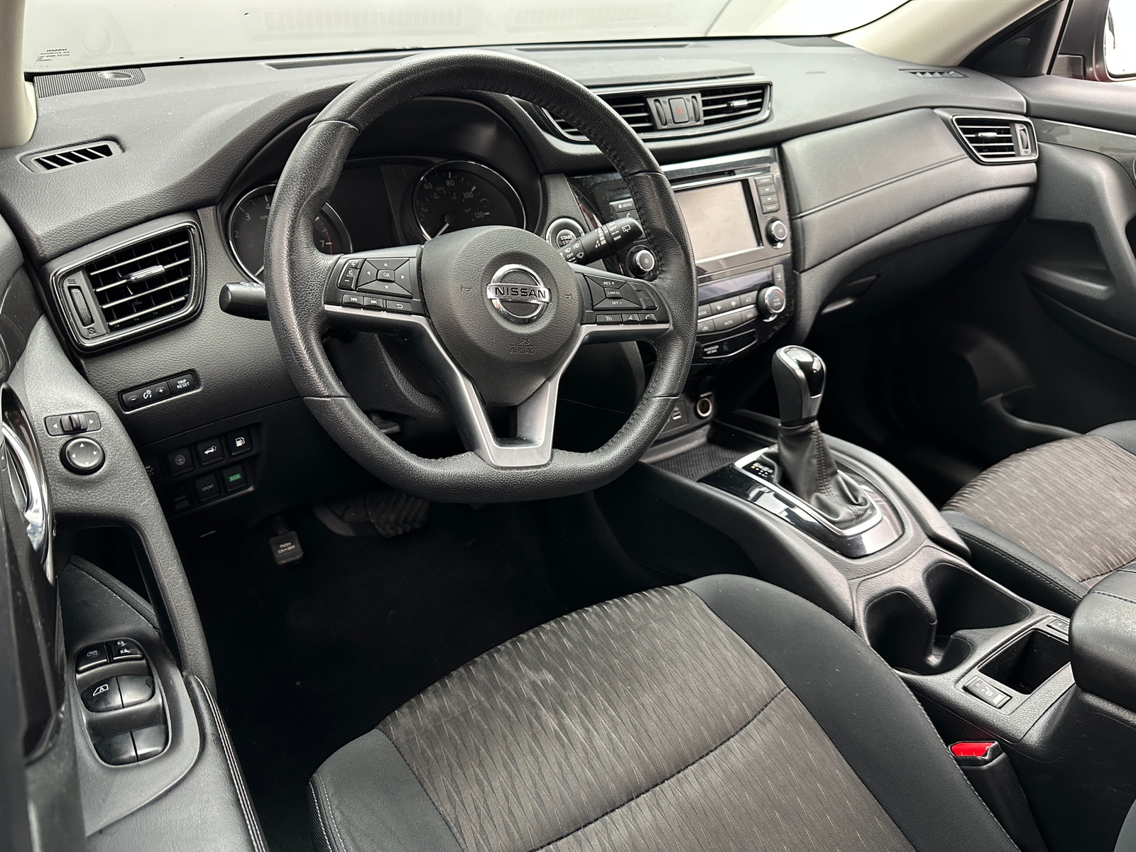 Thumbnail: 2019 Nissan Rogue - 3