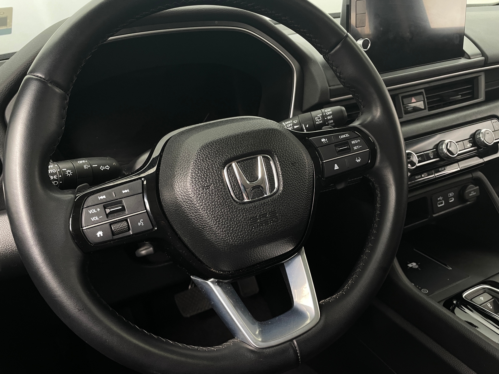 Thumbnail: 2023 Honda Pilot - 4