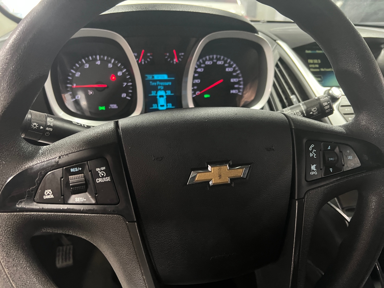 Thumbnail: 2017 Chevrolet Equinox - 5