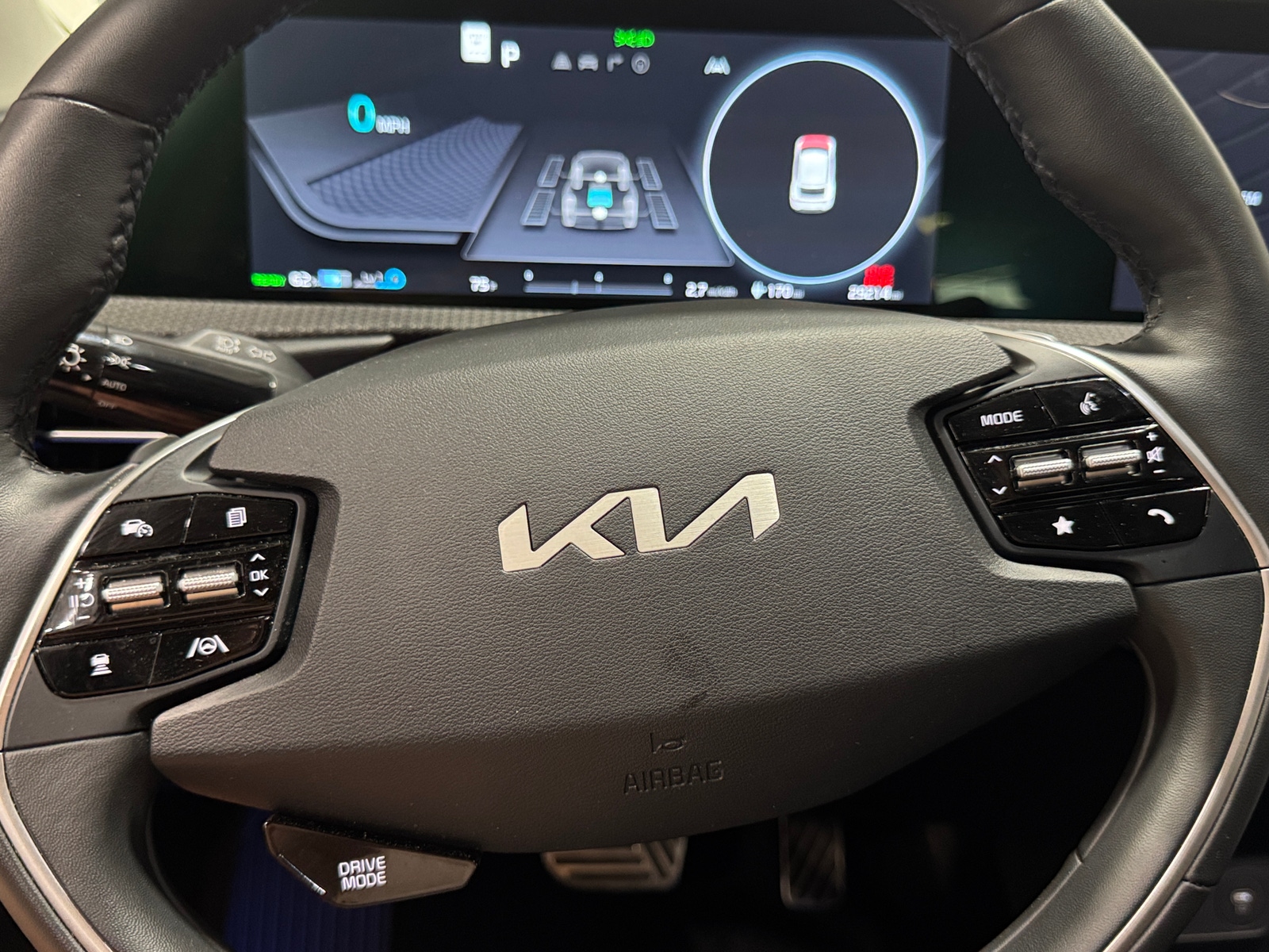 Thumbnail: 2022 Kia EV6 - 4