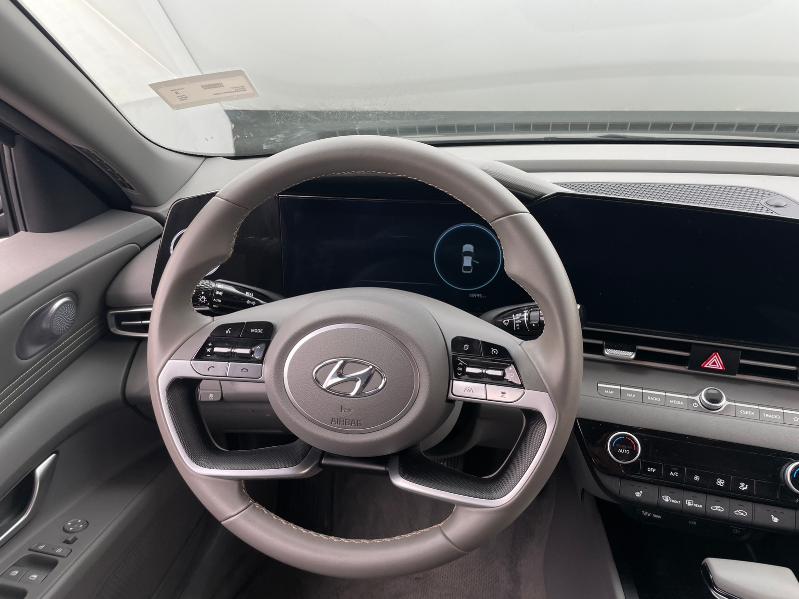Thumbnail: 2023 Hyundai Elantra - 5