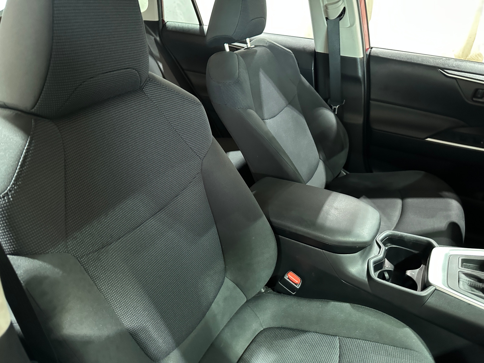 Thumbnail: 2019 Toyota RAV4 - 2