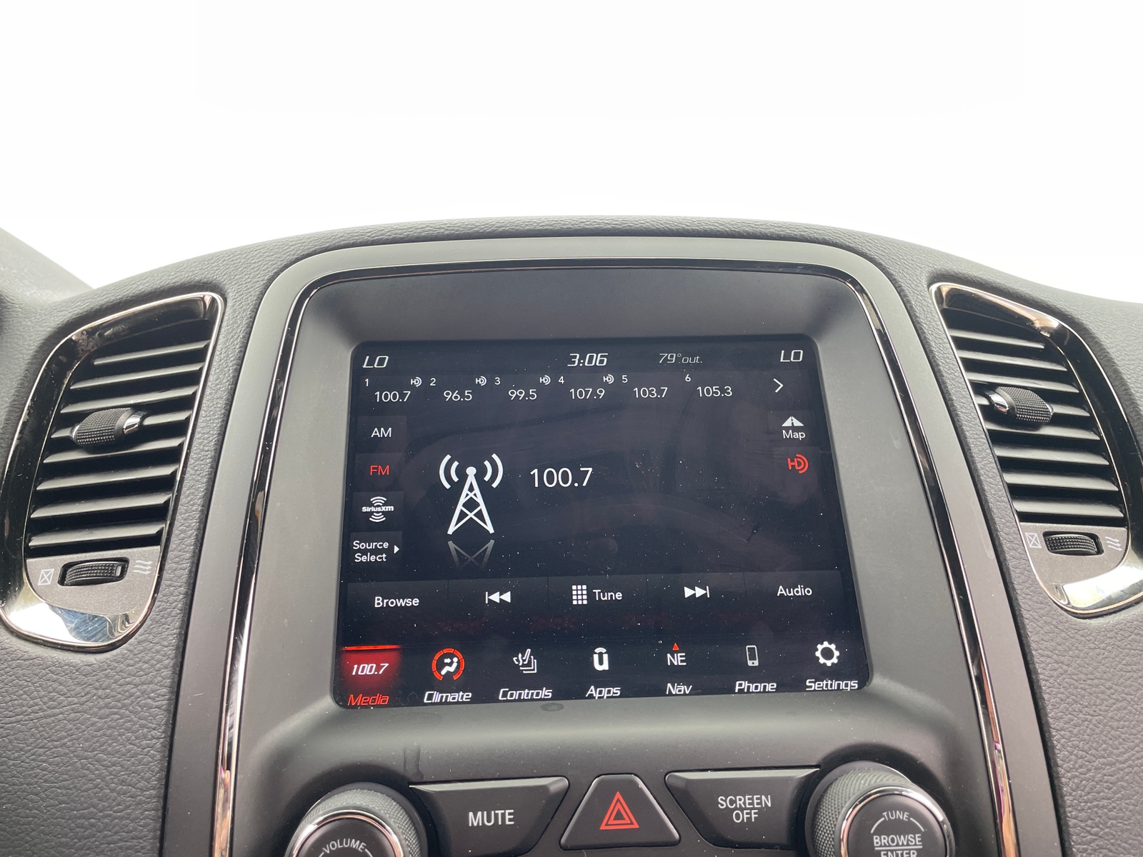 Thumbnail: 2020 Dodge Durango - 3