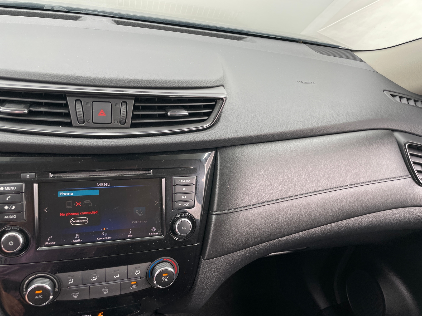 Thumbnail: 2020 Nissan Rogue - 4