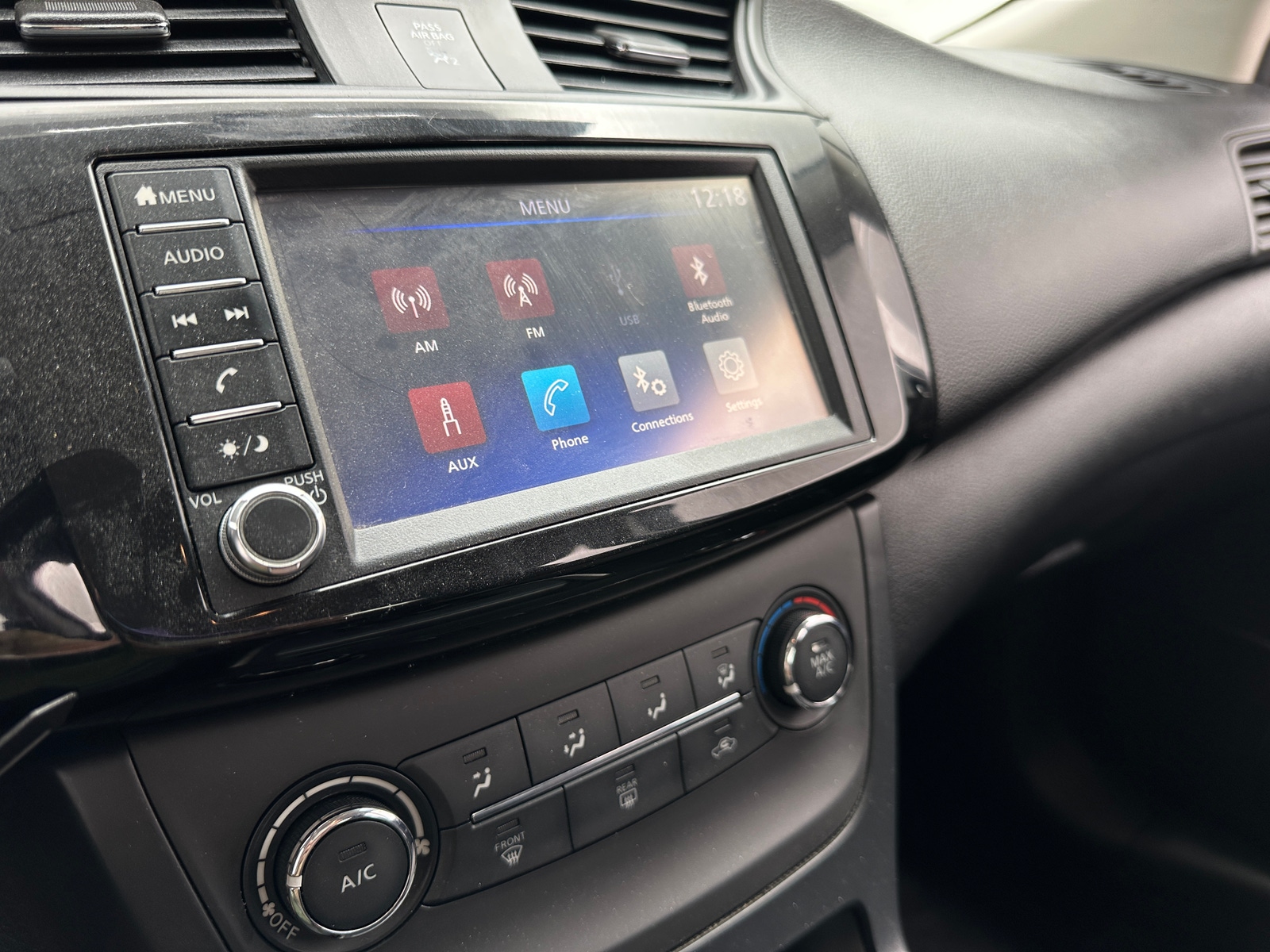 Thumbnail: 2019 Nissan Sentra - 4