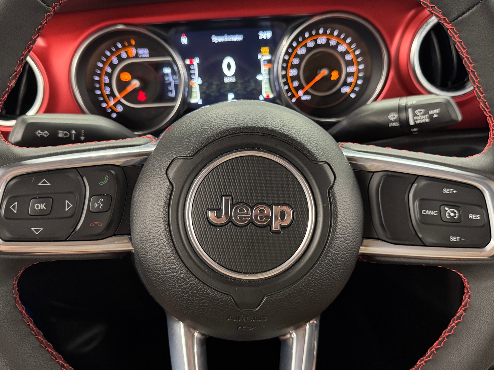 Thumbnail: 2023 Jeep Gladiator - 4