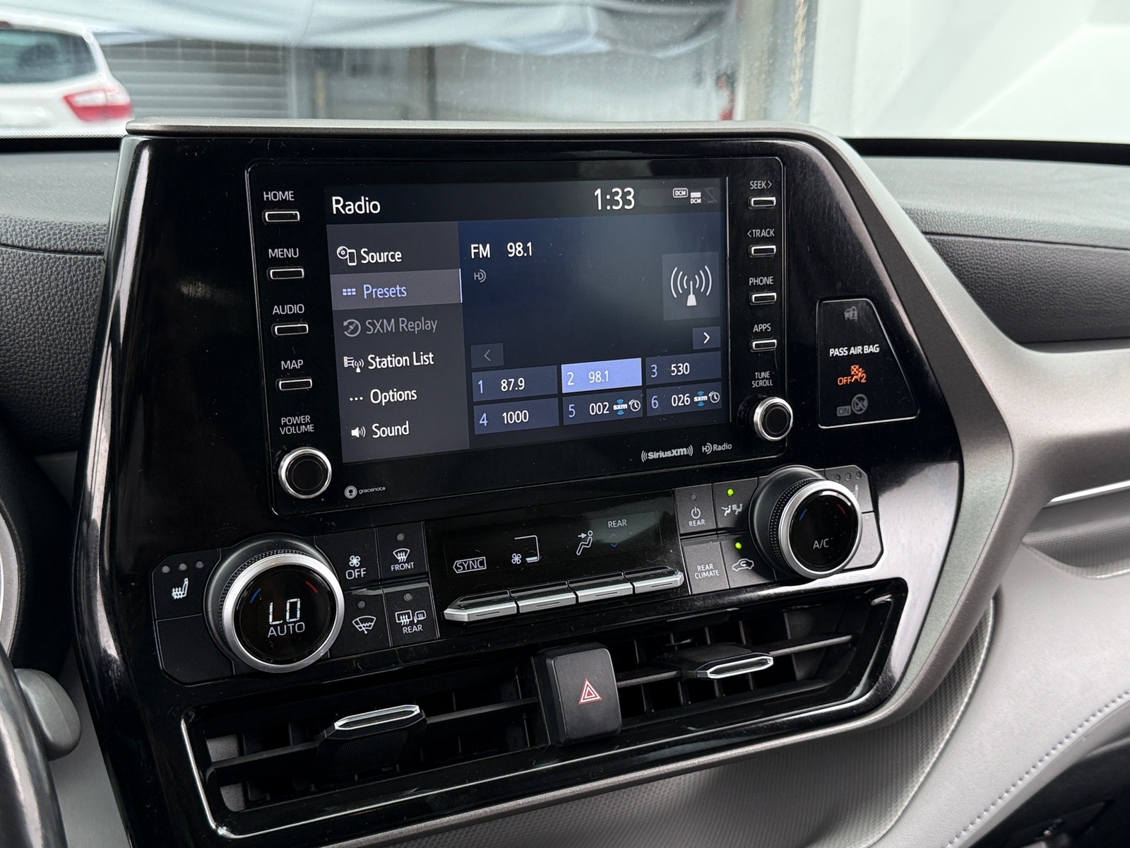 Thumbnail: 2021 Toyota Highlander - 3
