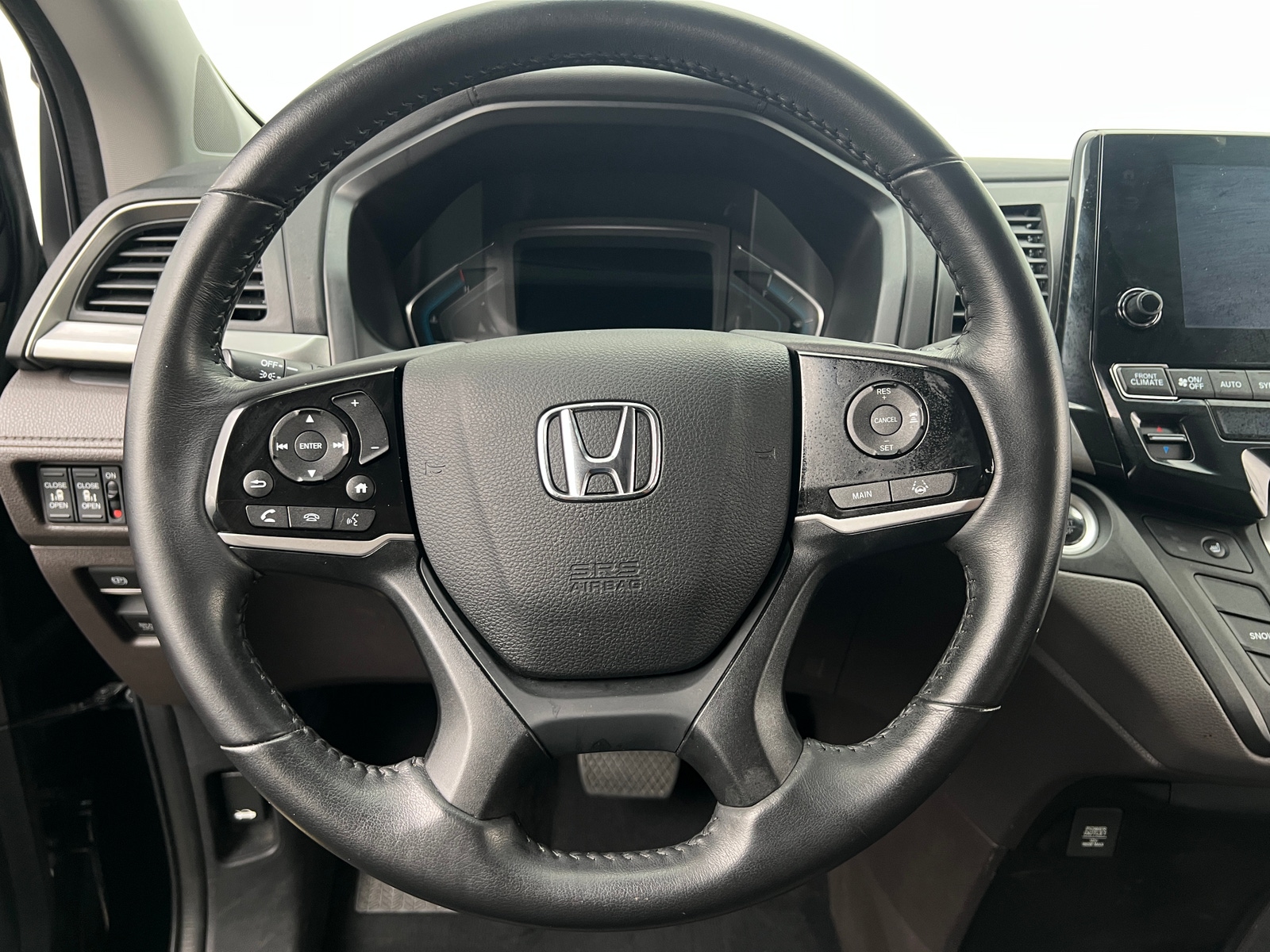 Thumbnail: 2018 Honda Odyssey - 4