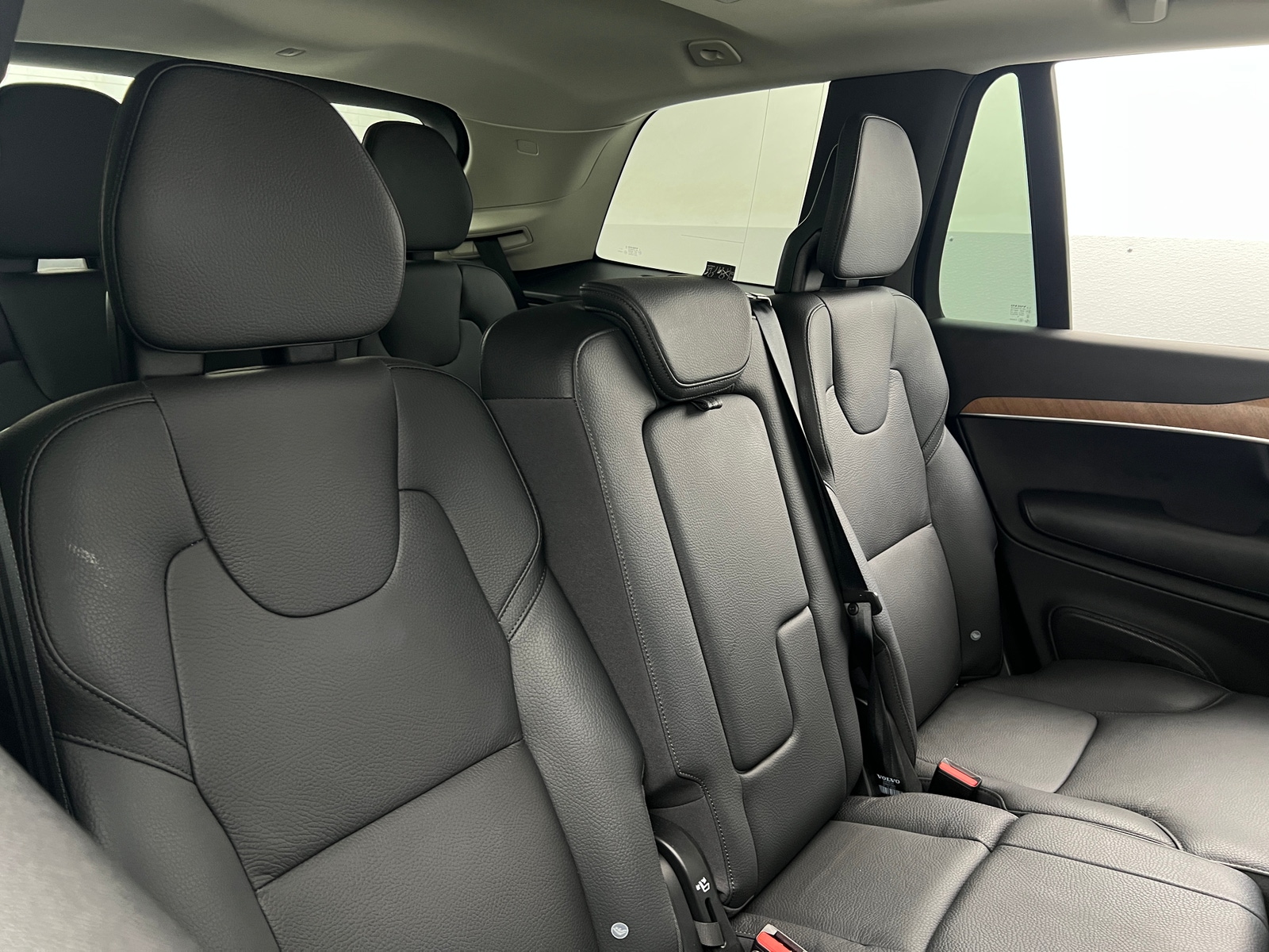 Thumbnail: 2025 Volvo XC90 - 5