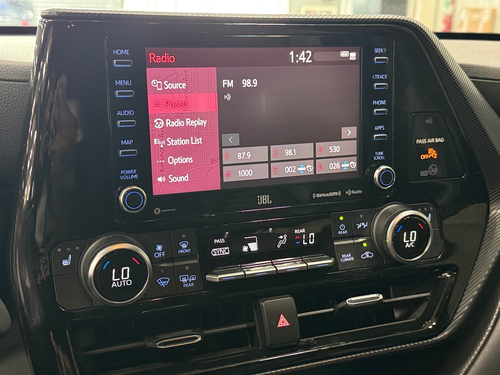 Thumbnail: 2021 Toyota Highlander - 4