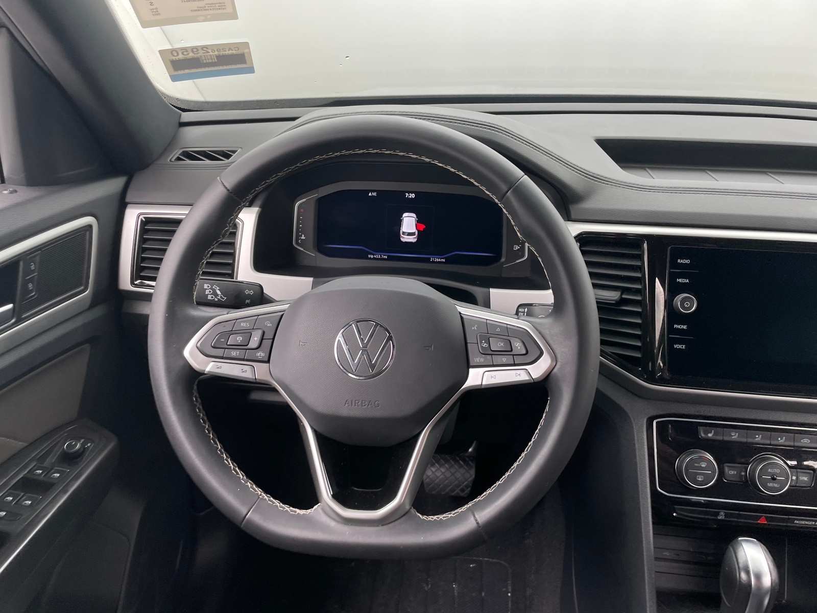 Thumbnail: 2022 Volkswagen Atlas - 4
