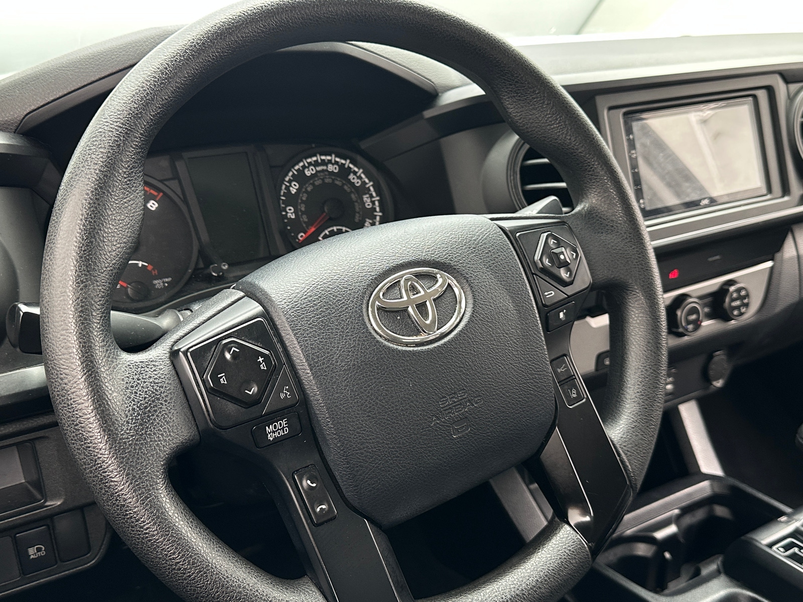 Thumbnail: 2019 Toyota Tacoma - 5