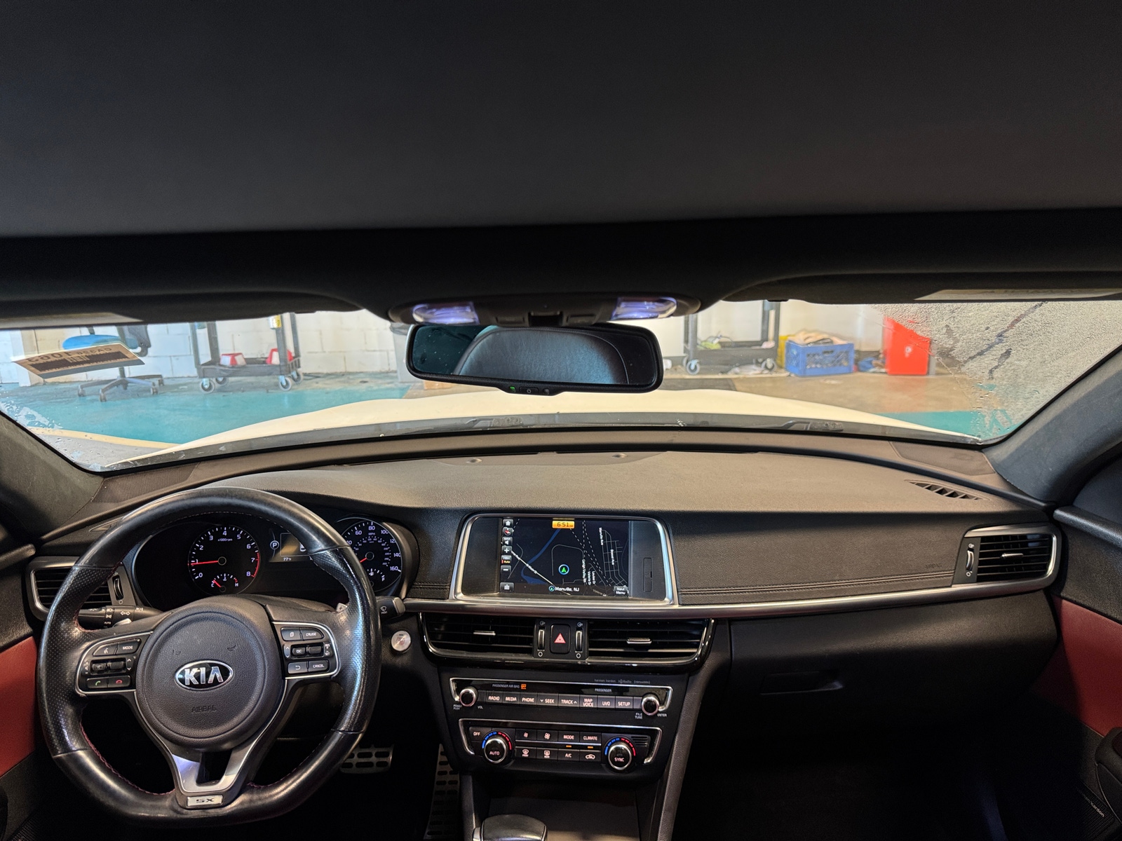 Thumbnail: 2016 Kia Optima - 2