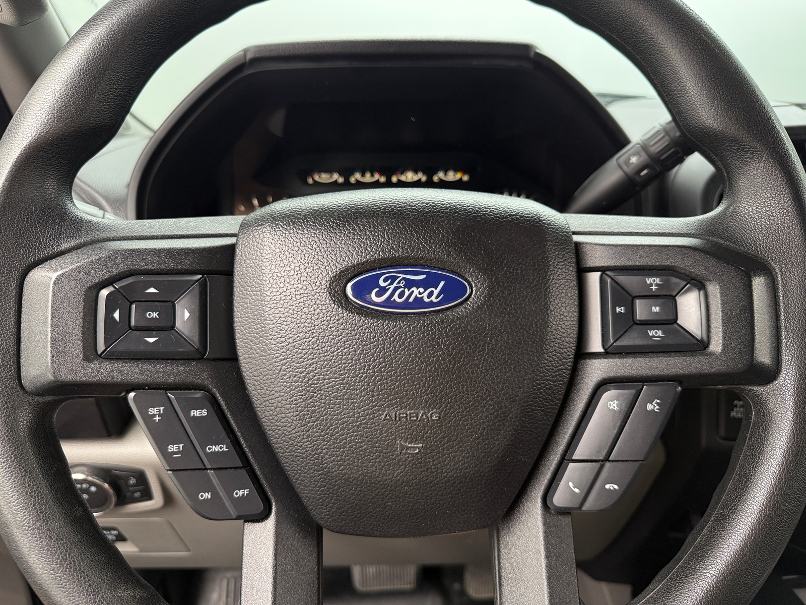 Thumbnail: 2017 Ford Econoline - 5