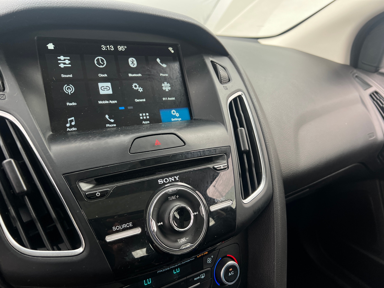 Thumbnail: 2018 Ford Focus - 4