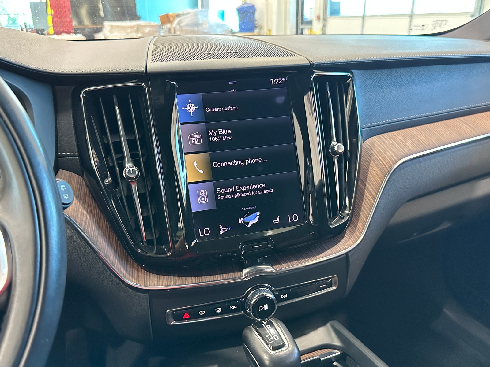 Thumbnail: 2021 Volvo XC60 - 3