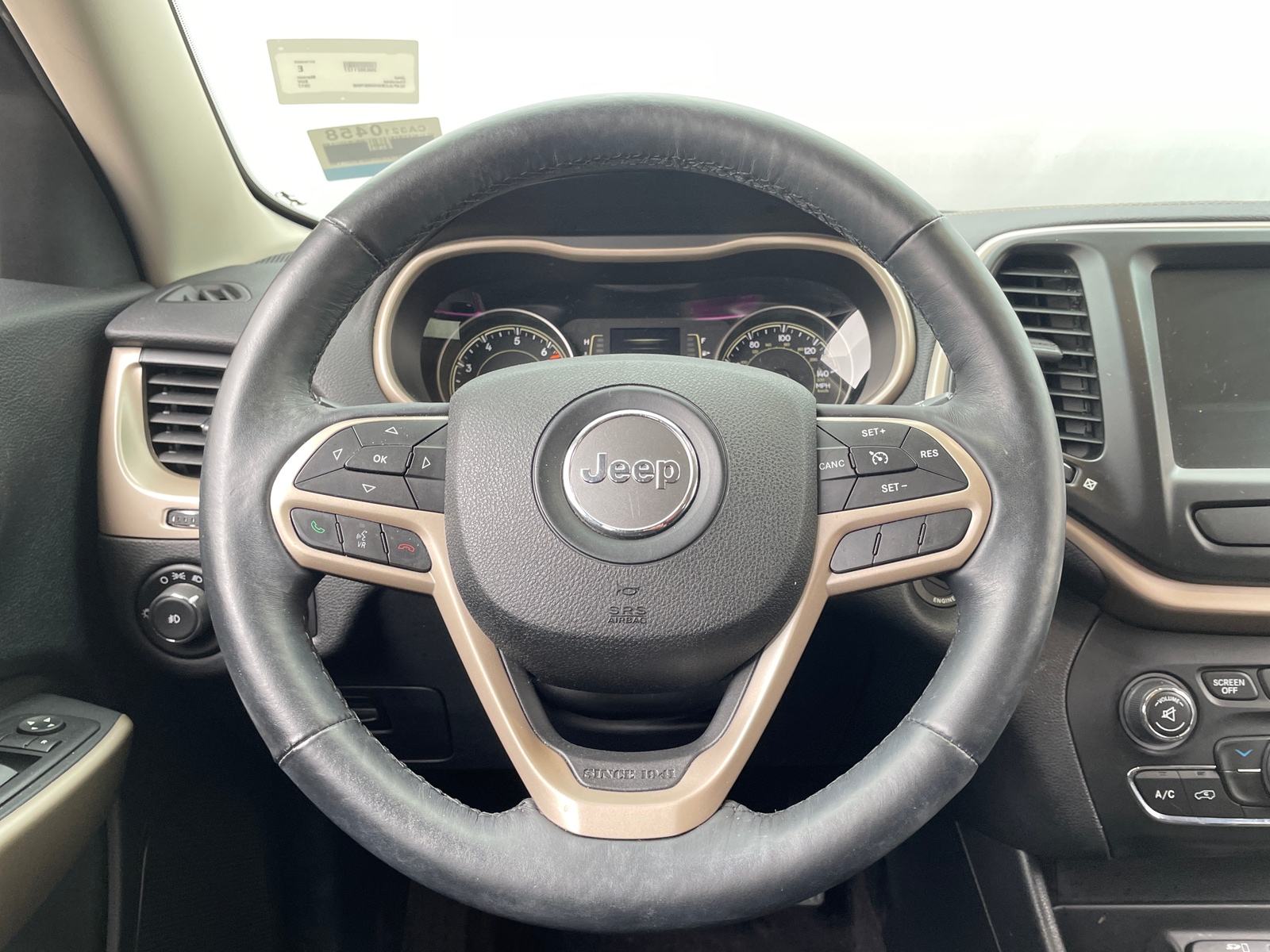 Thumbnail: 2017 Jeep Cherokee - 5