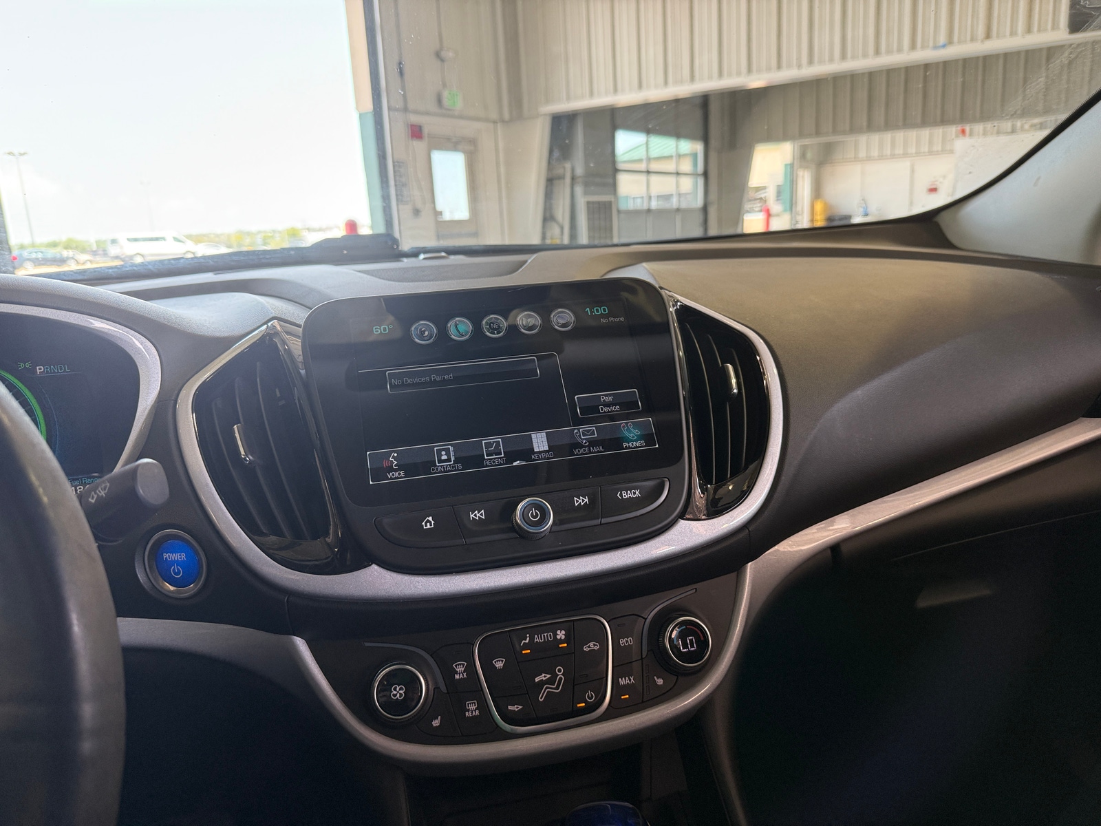 Thumbnail: 2017 Chevrolet Volt - 4
