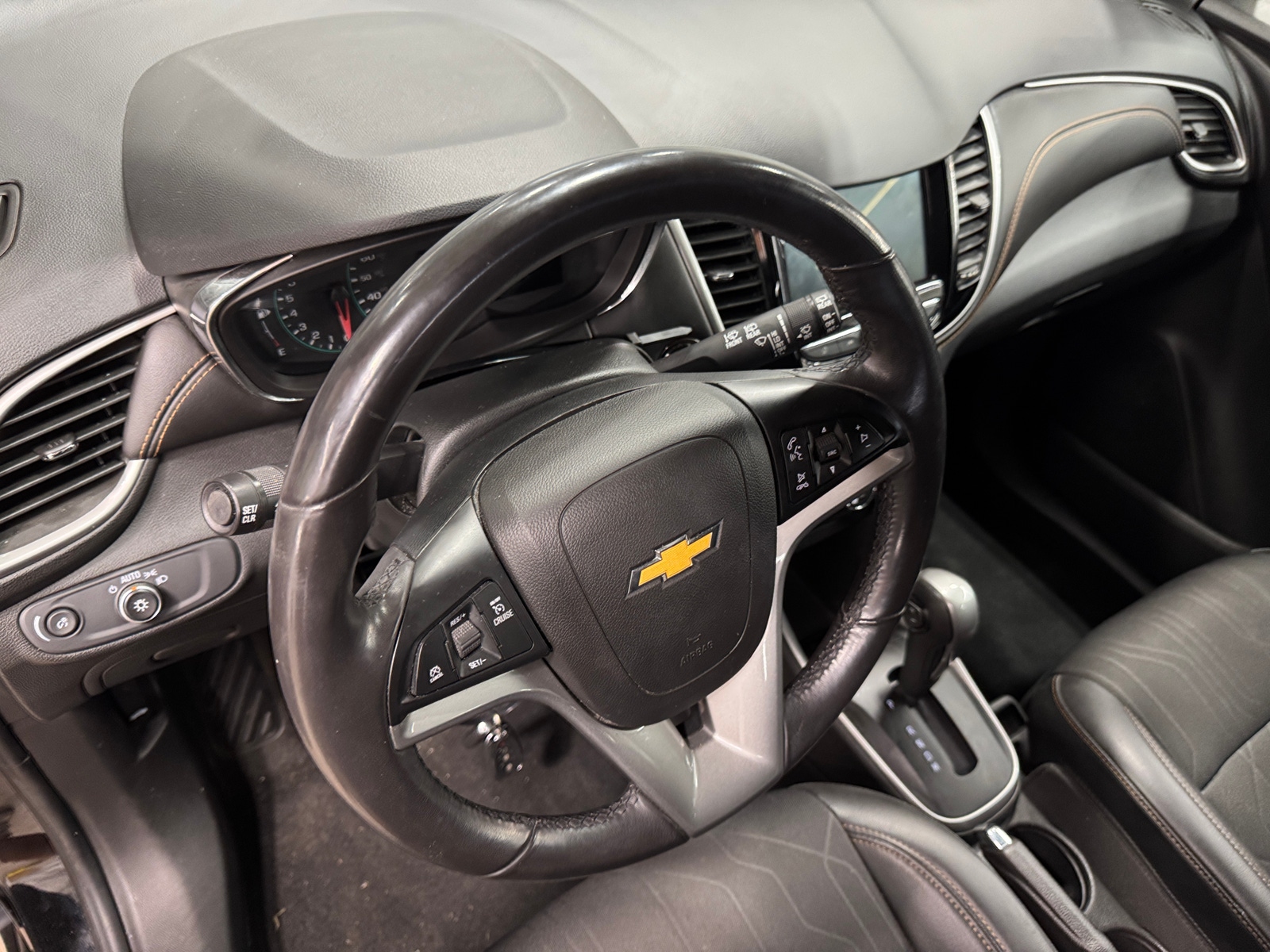 Thumbnail: 2020 Chevrolet Trax - 2