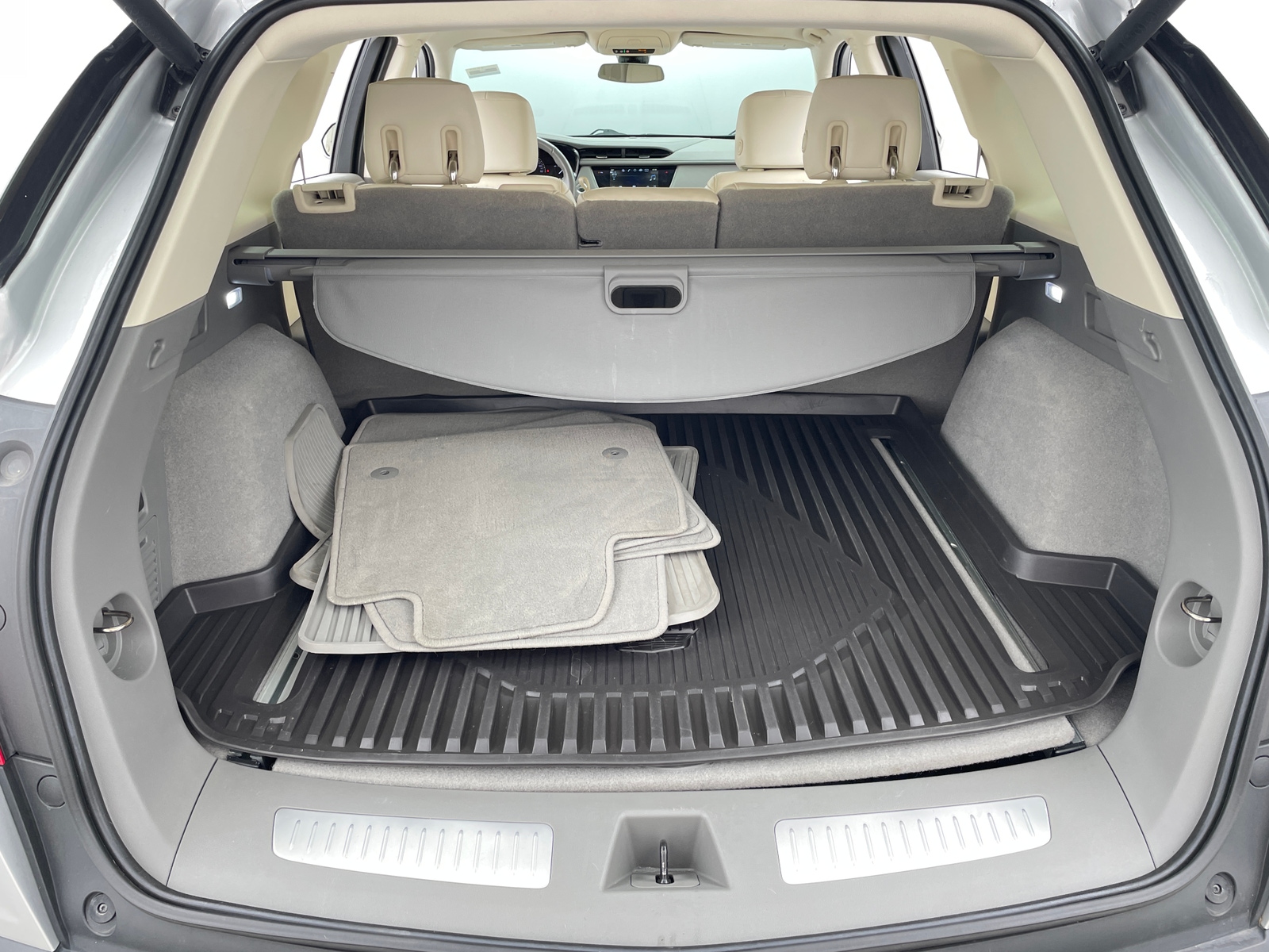 Thumbnail: 2019 Cadillac XT5 - 6