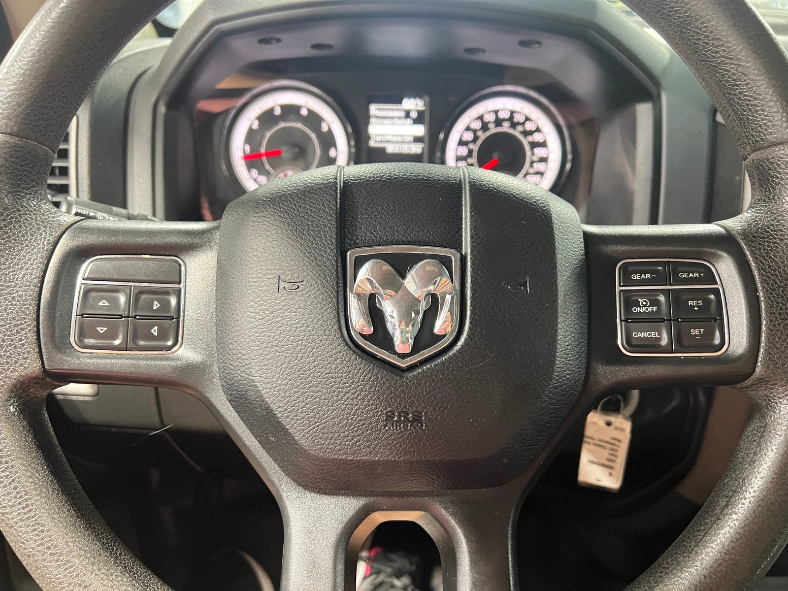 Thumbnail: 2020 RAM 1500 Classic - 4