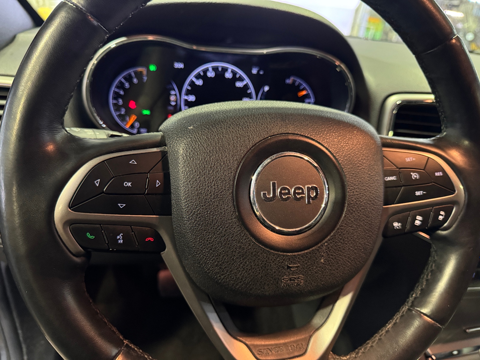 Thumbnail: 2018 Jeep Grand Cherokee - 4