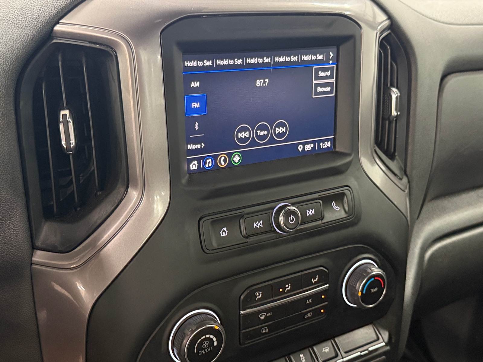 Thumbnail: 2024 Chevrolet Silverado 1500 - 4