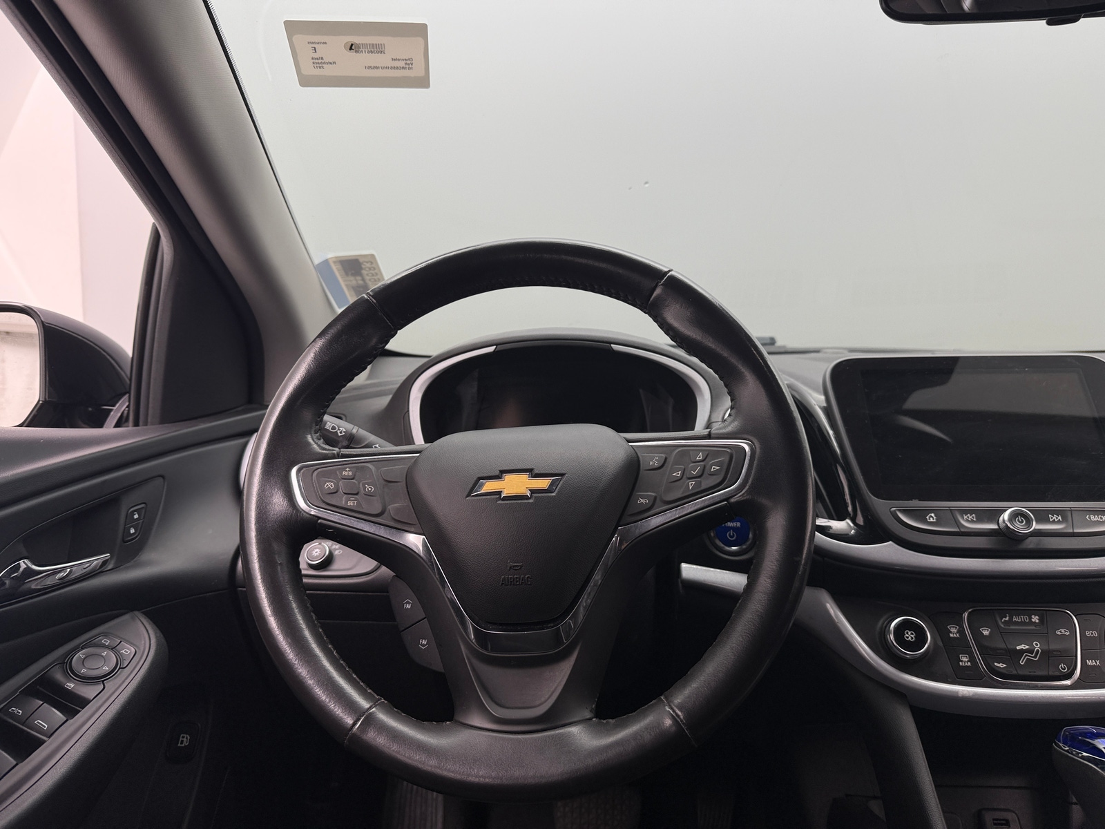Thumbnail: 2017 Chevrolet Volt - 5