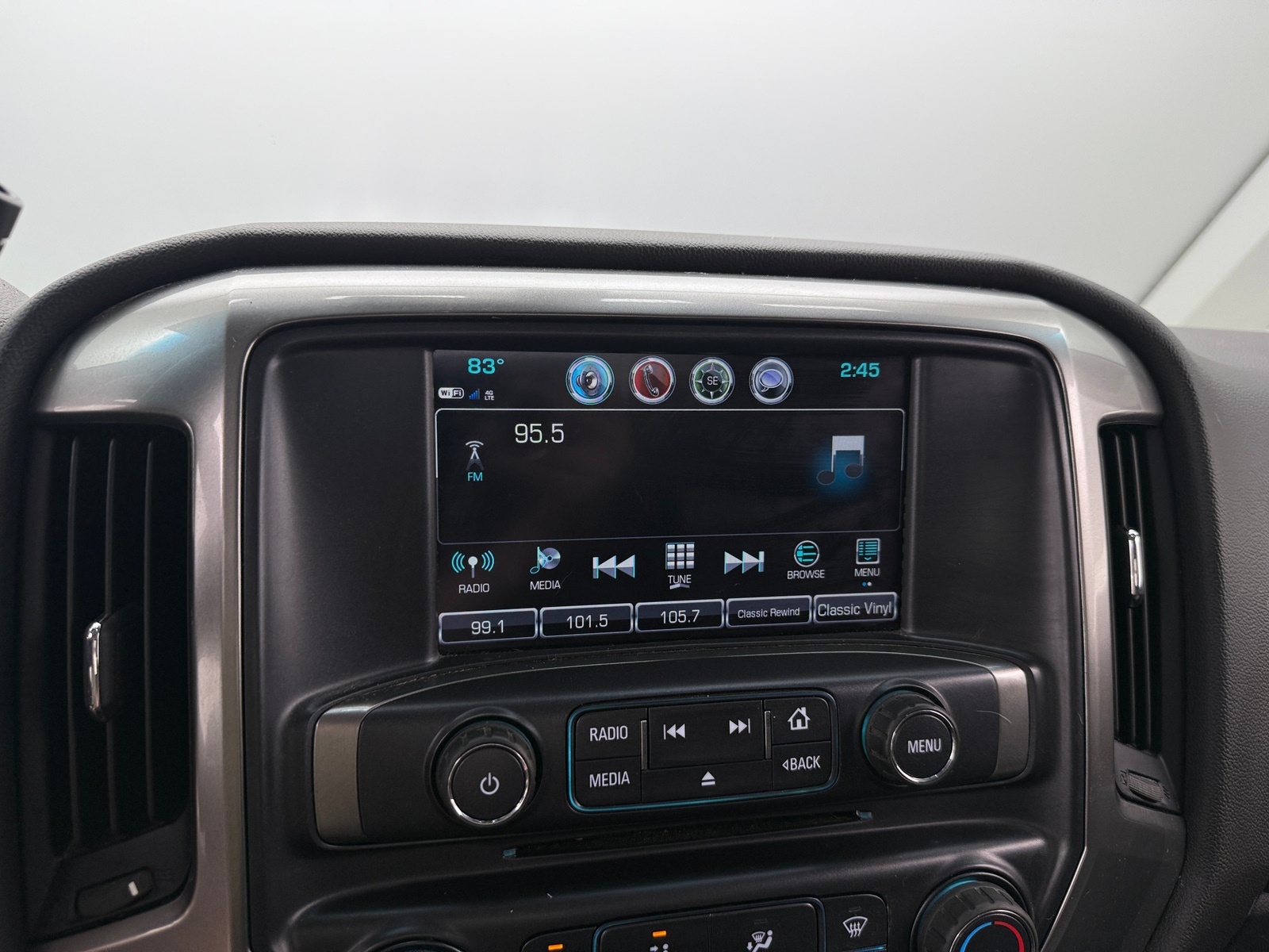 Thumbnail: 2019 Chevrolet Silverado 1500 - 4