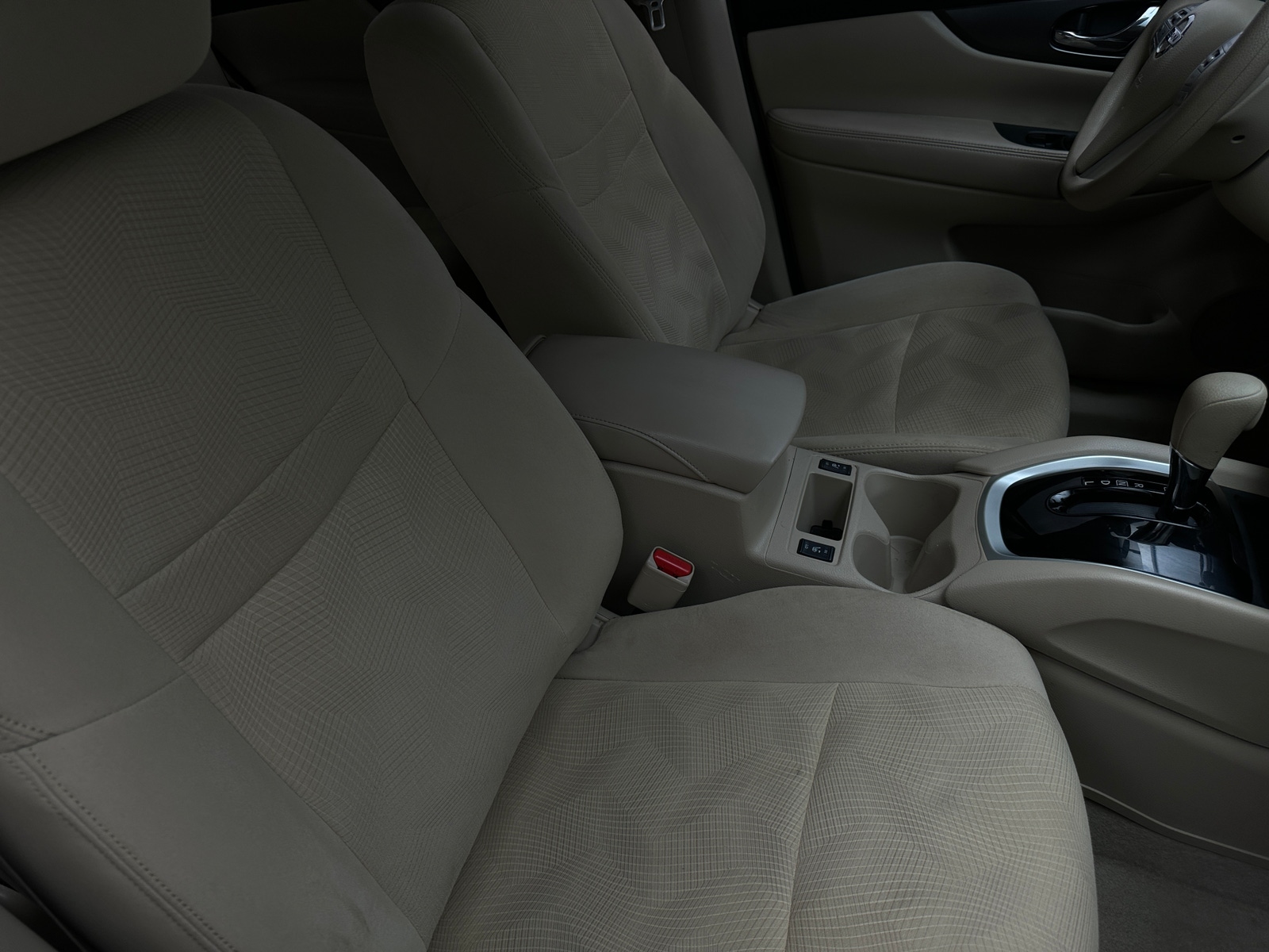 Thumbnail: 2015 Nissan Rogue - 2