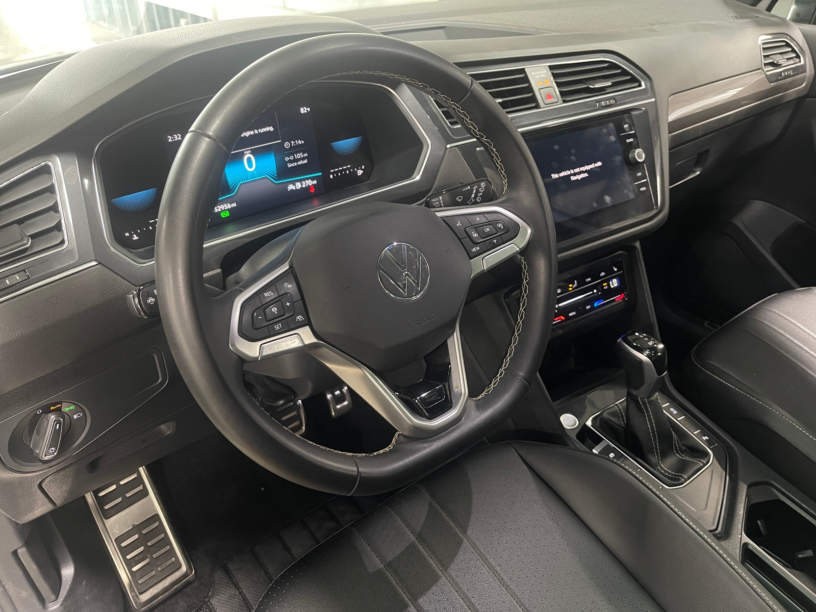 Thumbnail: 2023 Volkswagen Tiguan - 2
