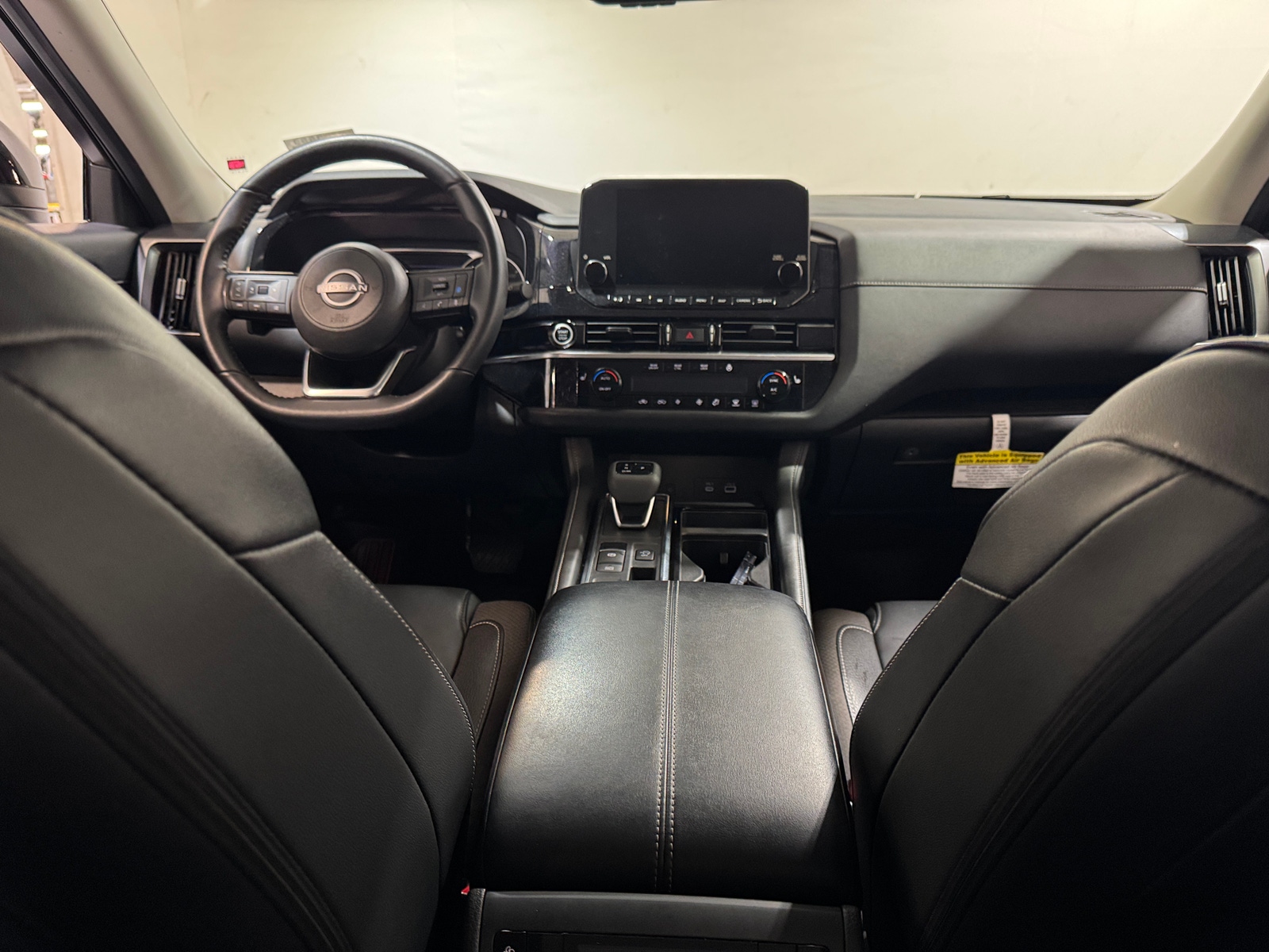 Thumbnail: 2023 Nissan Pathfinder - 2