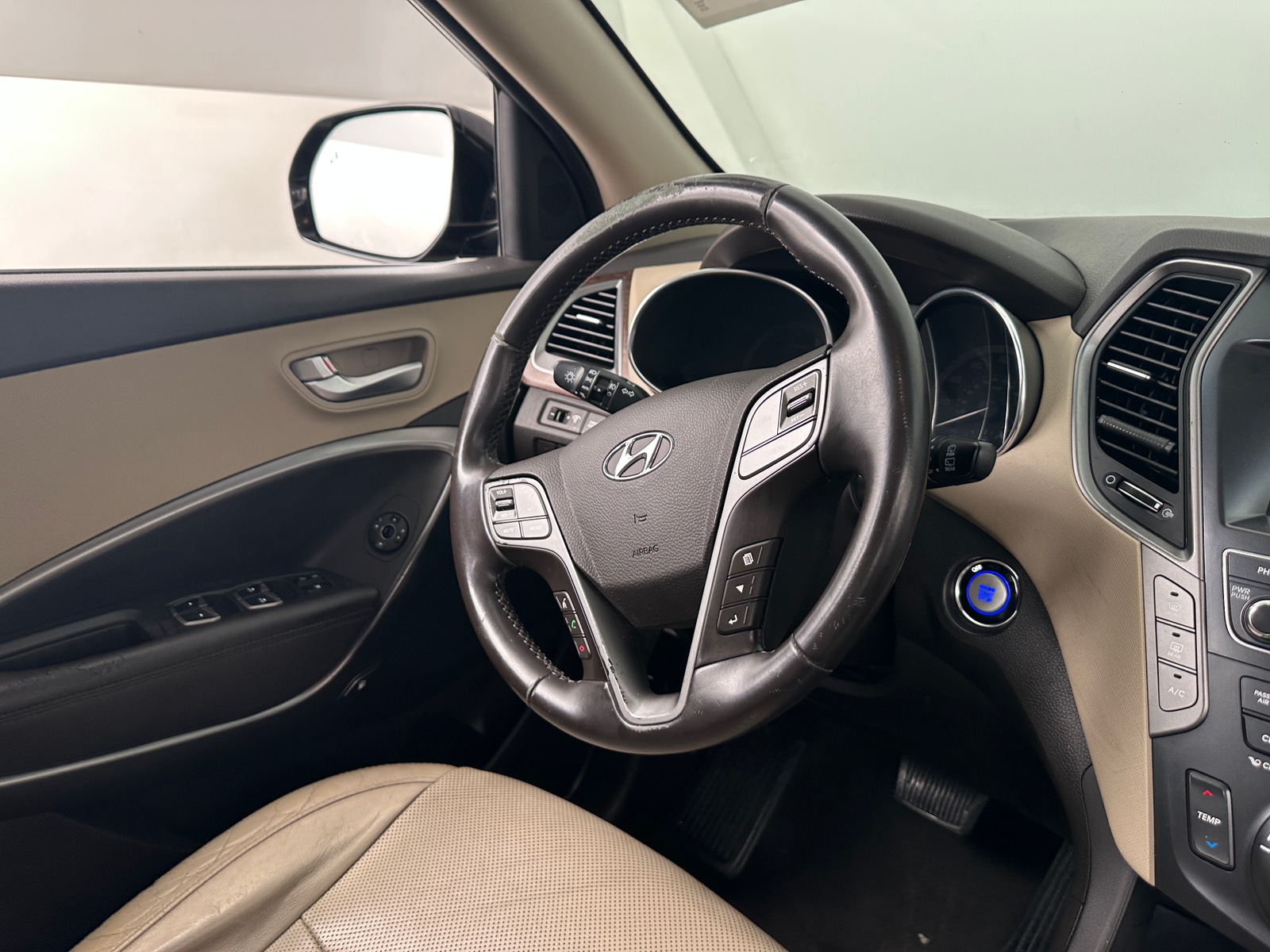 Thumbnail: 2018 Hyundai Santa Fe - 4