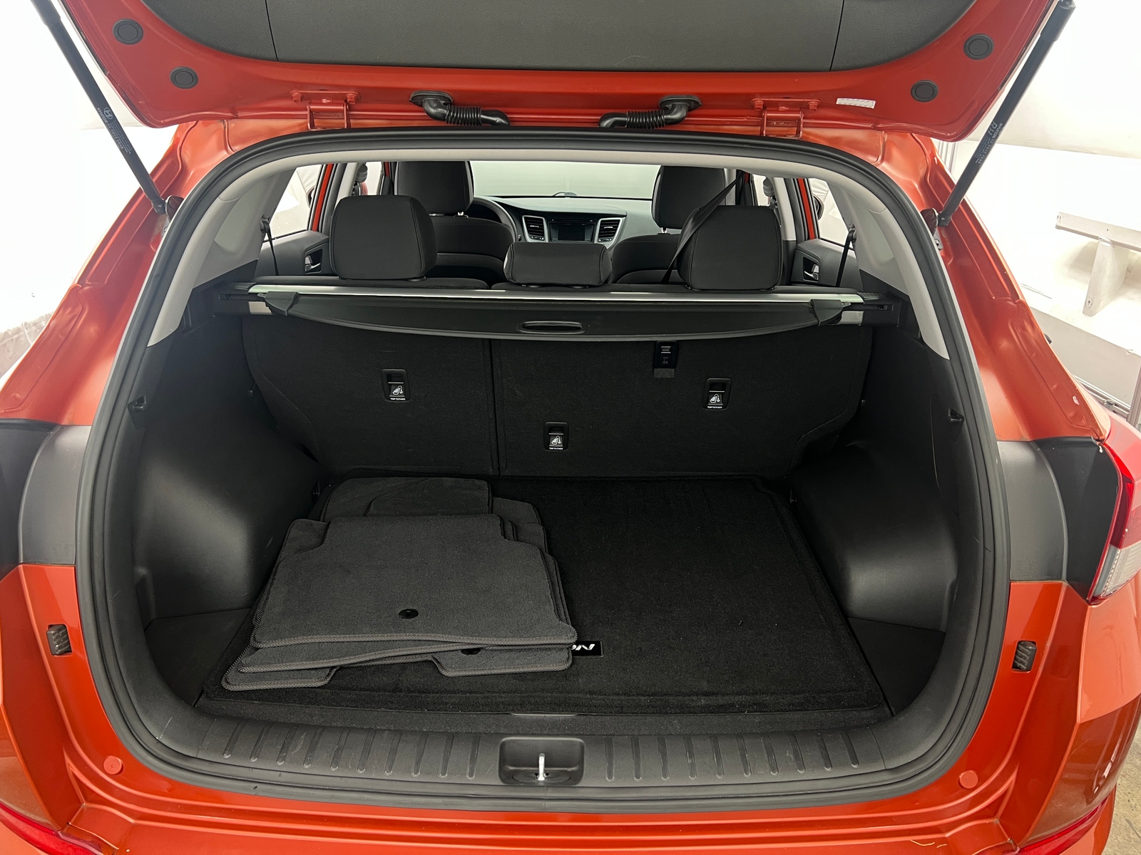 Thumbnail: 2017 Hyundai Tucson - 7