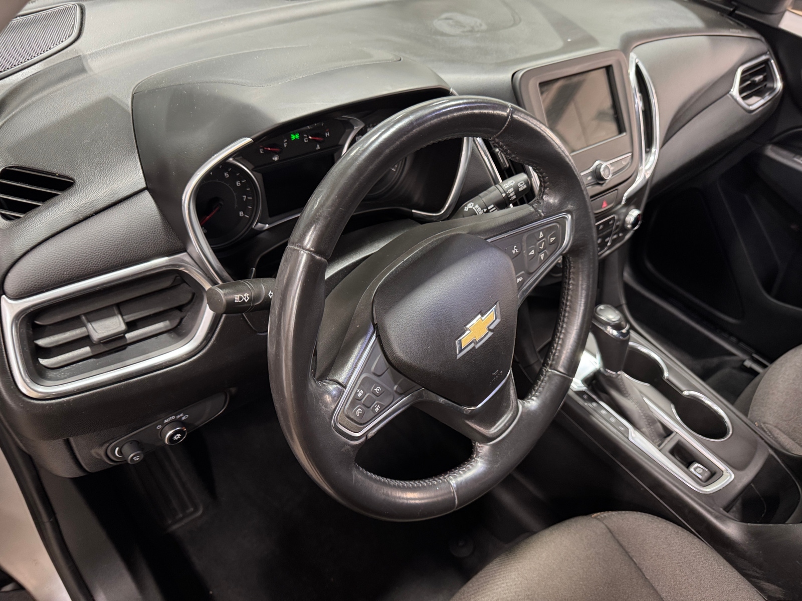 Thumbnail: 2019 Chevrolet Equinox - 3