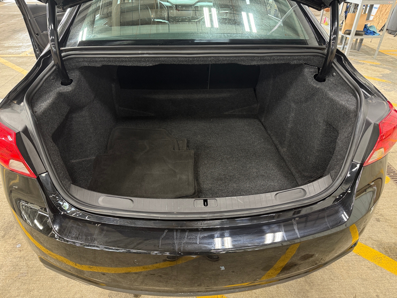 Thumbnail: 2014 Chevrolet Impala - 6